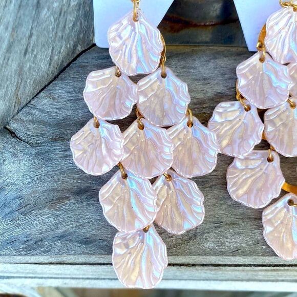 Carol for Eva Graham Pink Shell Dangle/Drop Earrings. NWT! New! - Picture 4 of 5